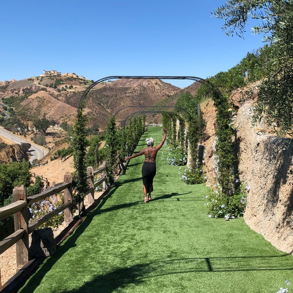 Meet your Posher, Erica - Picture 1 of 1